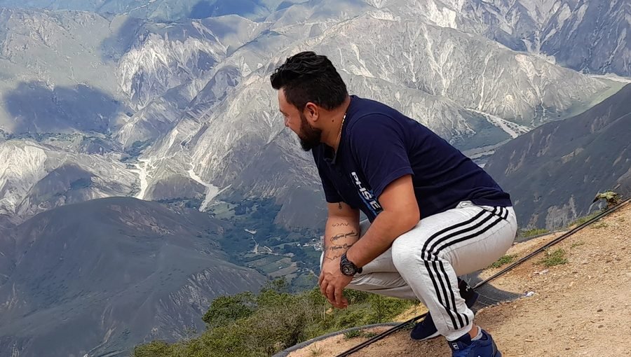 William de Llévame en el cañón del río Cauca, camino a Santa Fe de Antioquia